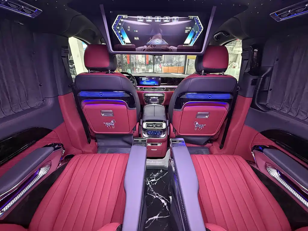 Mercedes-Benz Vito 2024 2.0T Elite 7-seater 2026 - thumbnail 6