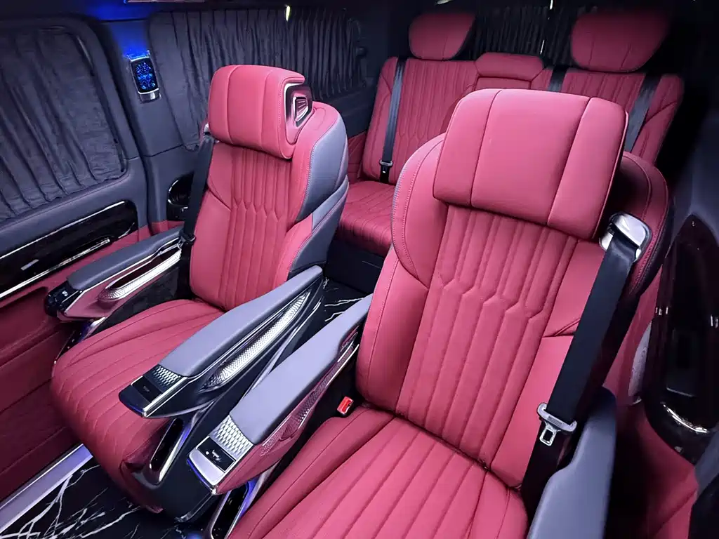 Mercedes-Benz Vito 2024 2.0T Elite 7-seater 2026 - thumbnail 10