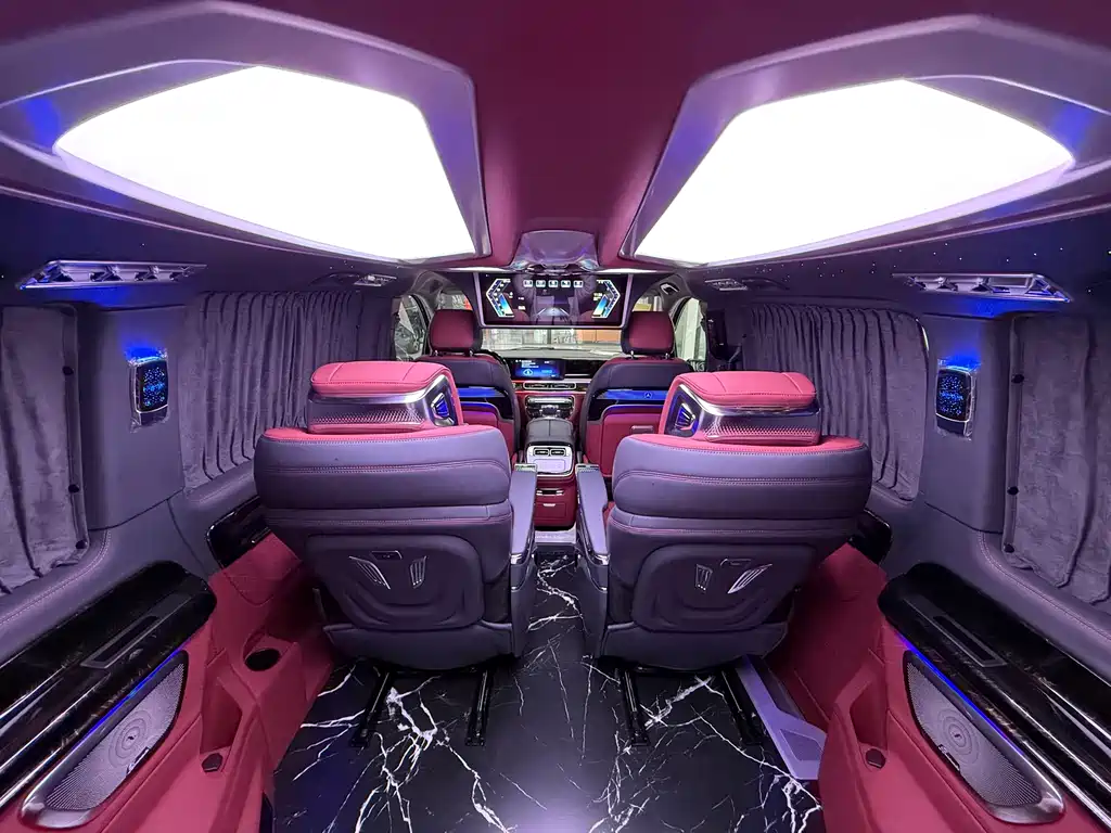 Mercedes-Benz Vito 2024 2.0T Elite 7-seater 2026 - thumbnail 13