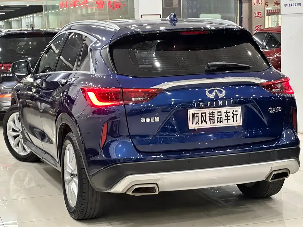 Infiniti Infiniti QX50 2018 2.0T FWD Fashion Edition 2019 - thumbnail 3