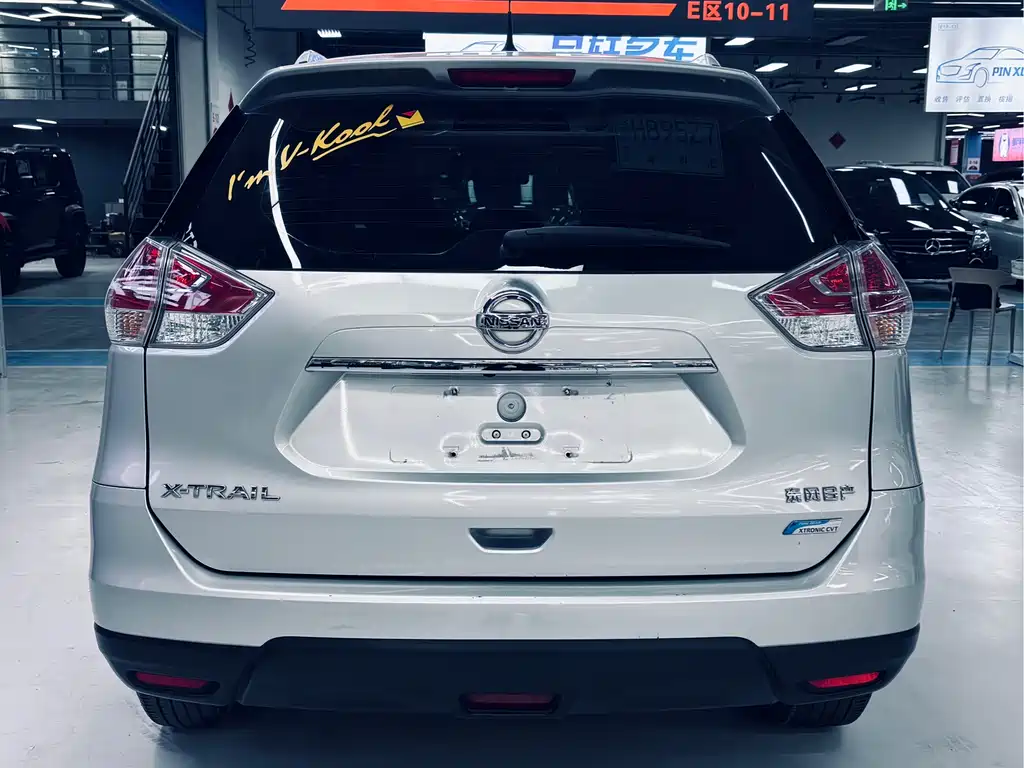 Nissan Nissan X-Trail 2014 2.0L CVT Comfort 2WD 2017 - thumbnail 4