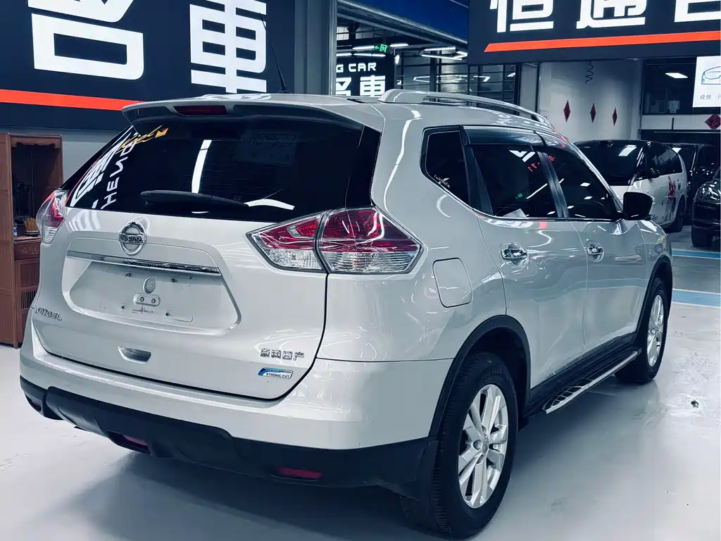 Nissan Nissan X-Trail 2014 2.0L CVT Comfort 2WD 2017 - thumbnail 5