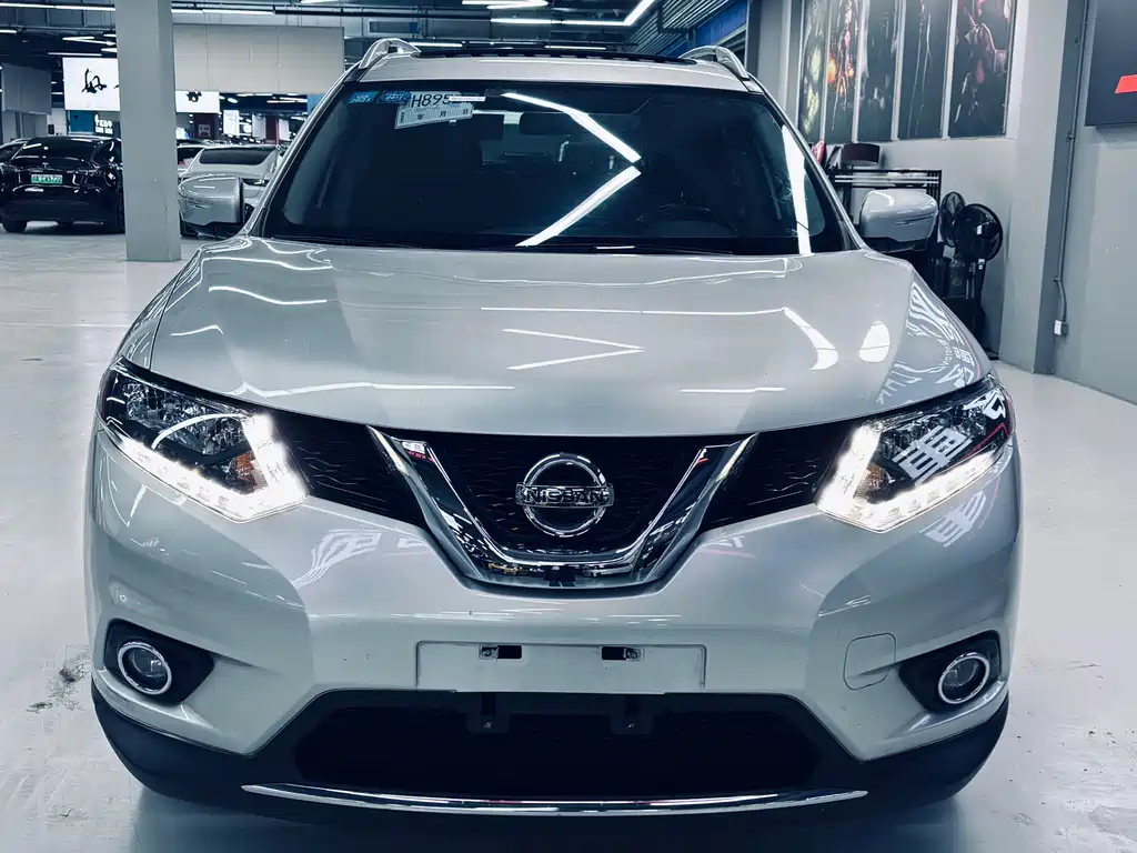 Nissan Nissan X-Trail 2014 2.0L CVT Comfort 2WD 2017 - thumbnail 6