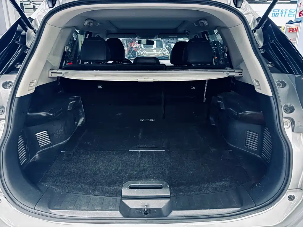 Nissan Nissan X-Trail 2014 2.0L CVT Comfort 2WD 2017 - thumbnail 13