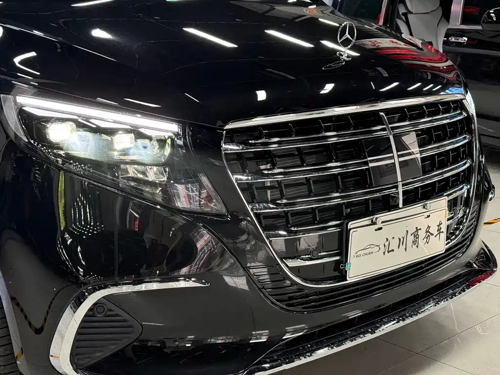 Mercedes-Benz Vito 2024 2.0T Elite 7-seater 2026 - thumbnail 2