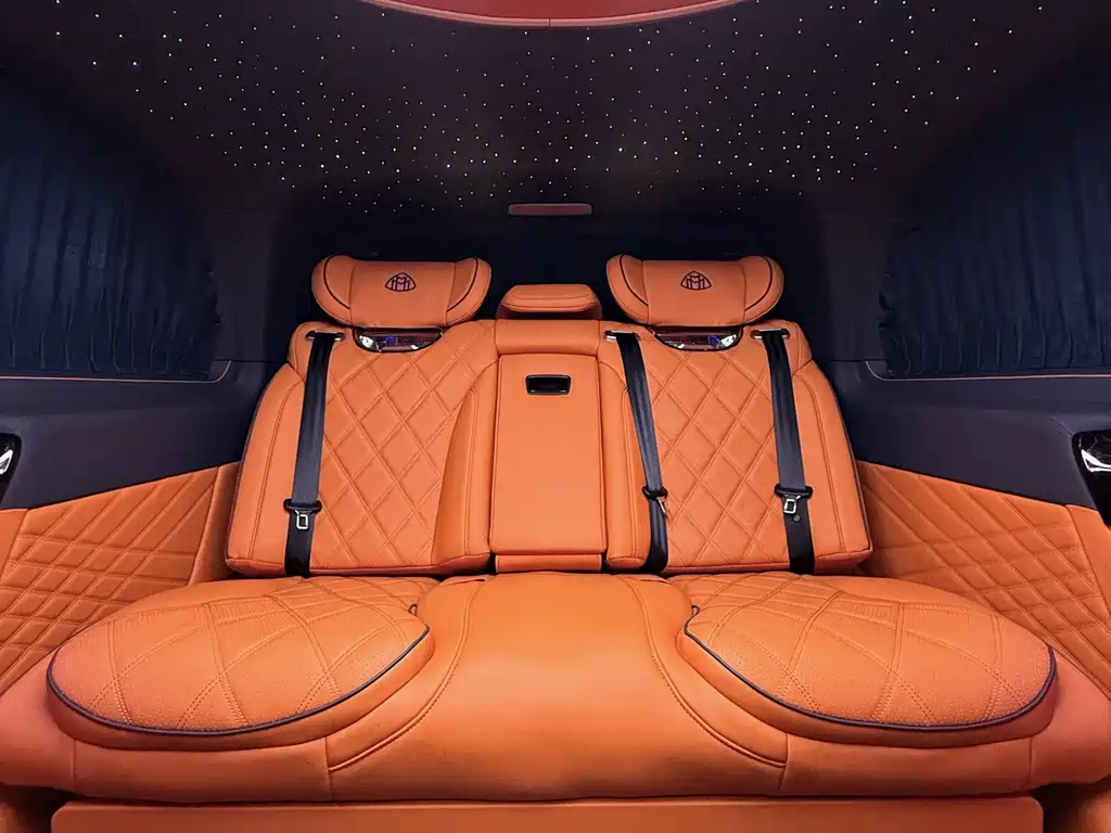 Mercedes-Benz Vito 2024 2.0T Elite 7-seater 2026 - thumbnail 6