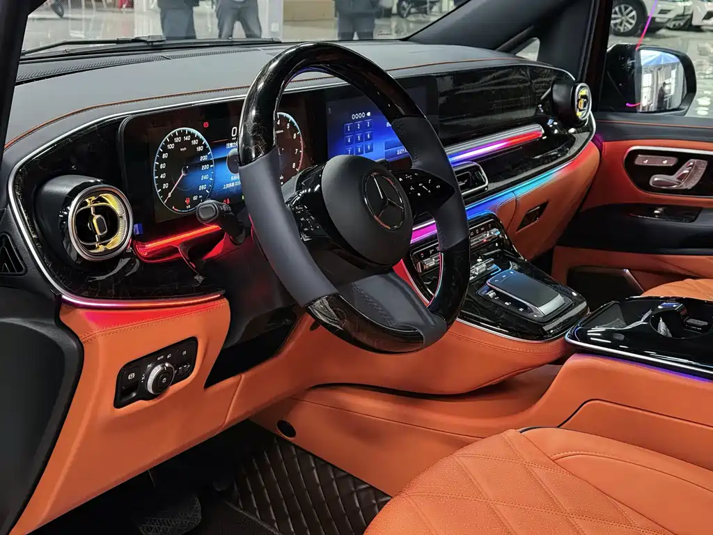 Mercedes-Benz Vito 2024 2.0T Elite 7-seater 2026 - thumbnail 9