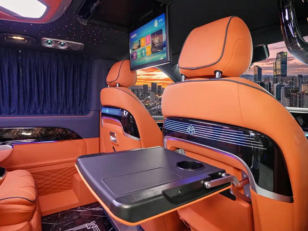 Mercedes-Benz Vito 2024 2.0T Elite 7-seater 2026 - thumbnail 18