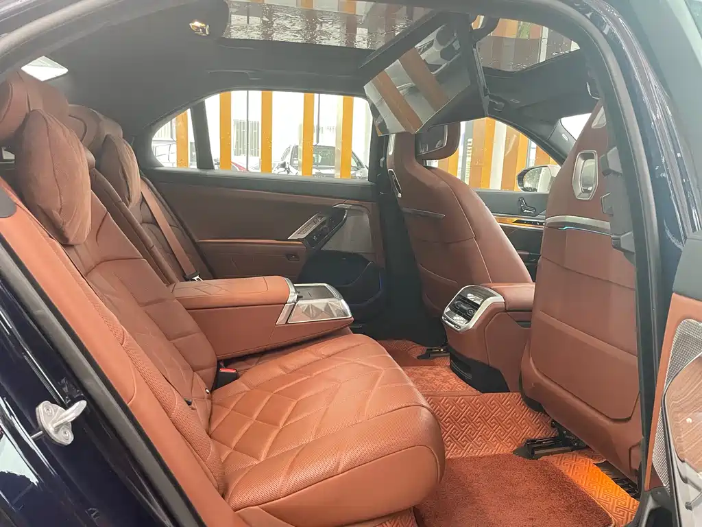 BMW BMW i7 2023 eDrive50L M Sport Executive Package 2024 - thumbnail 6