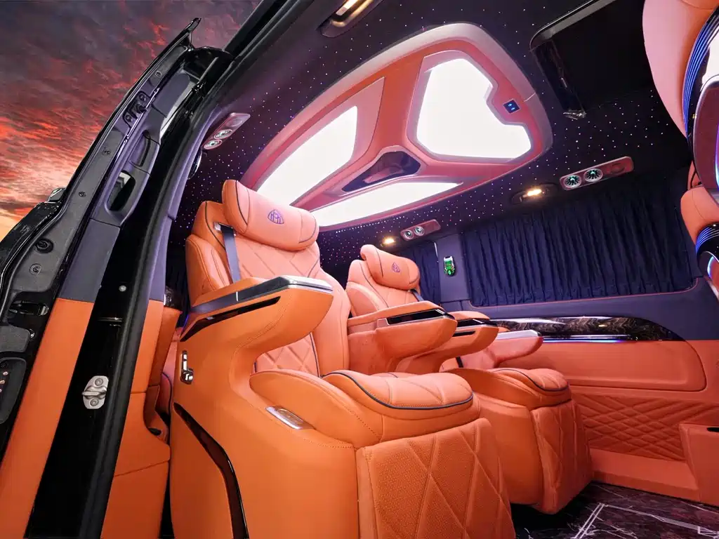Mercedes-Benz Vito 2024 2.0T Elite 7-seater 2026 - thumbnail 20