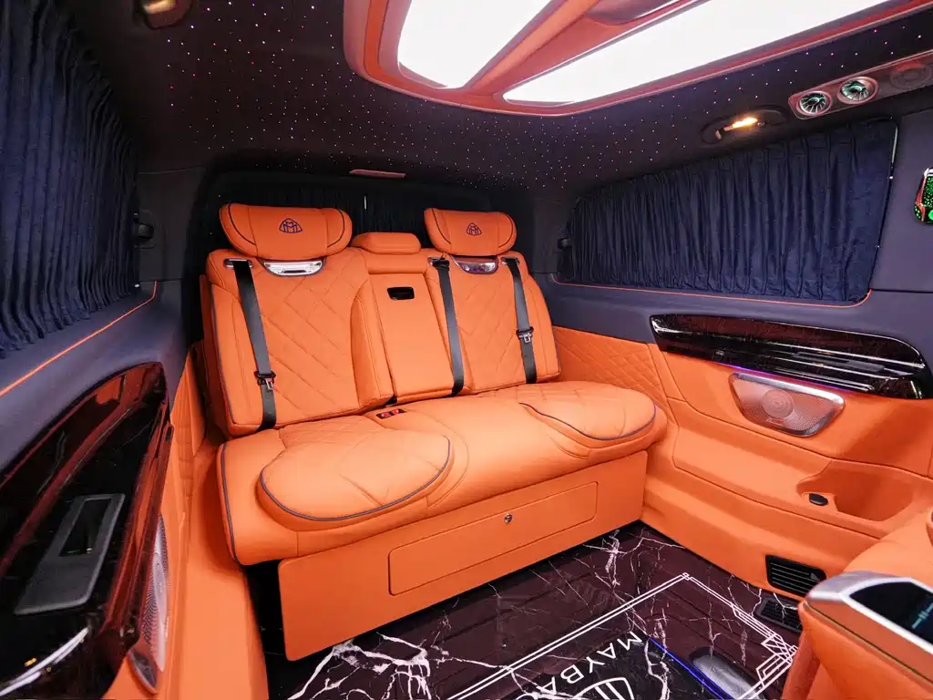 Mercedes-Benz Vito 2024 2.0T Elite 7-seater 2026 - thumbnail 26
