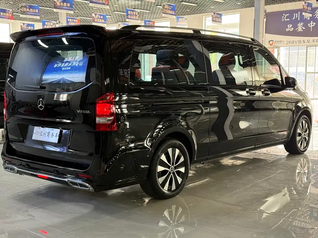 Mercedes-Benz Vito 2023 2.0T Business Edition 7-seater 2023 - thumbnail 11