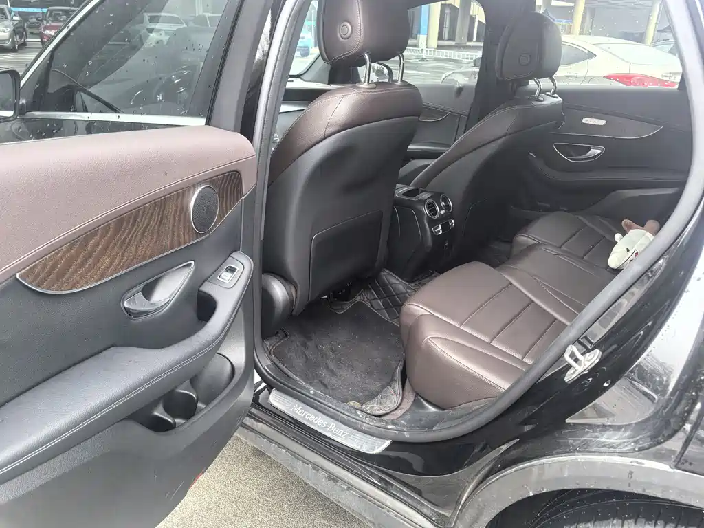 Mercedes-Benz Mercedes-Benz GLC 2021 GLC 260 L 4MATIC Luxury Edition 2021 - thumbnail 7
