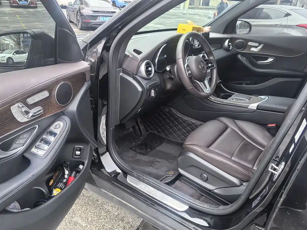 Mercedes-Benz Mercedes-Benz GLC 2021 GLC 260 L 4MATIC Luxury Edition 2021 - thumbnail 8