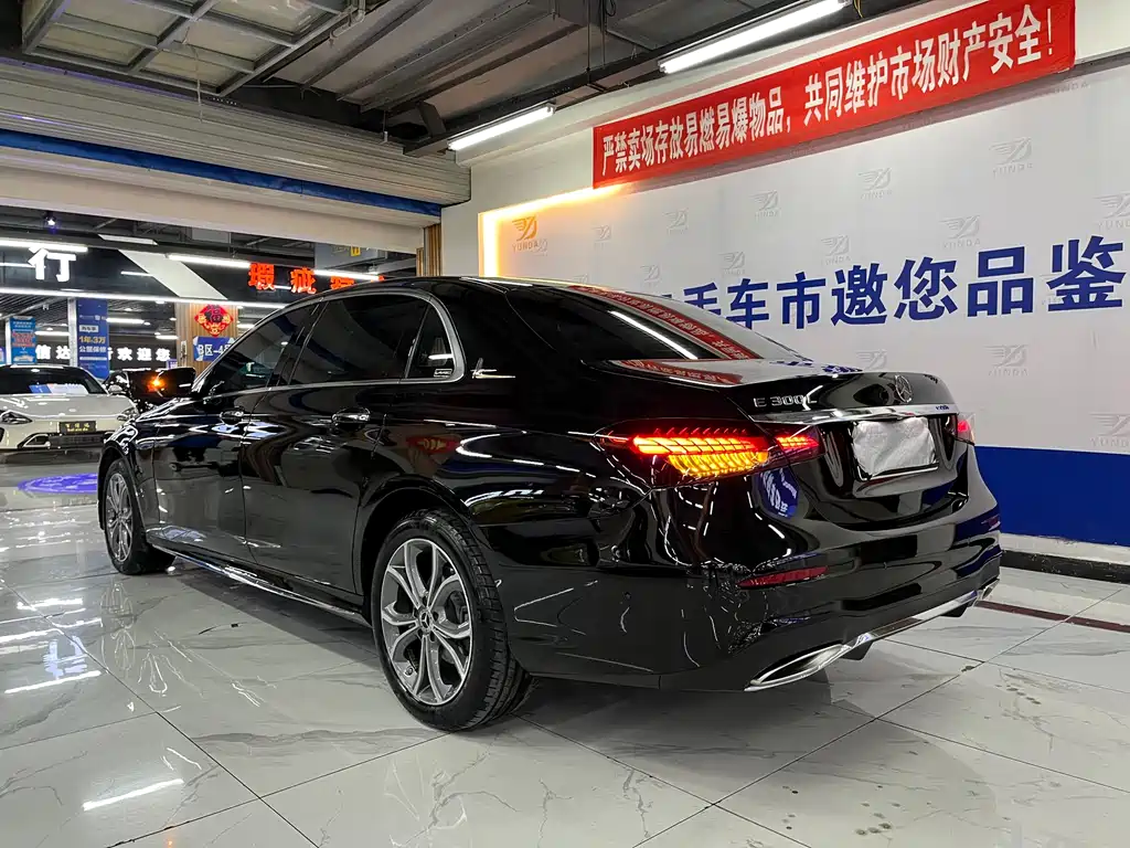 Mercedes-Benz Mercedes-Benz E-Class 2022 Model Year Facelift E 300 L Sport Luxury Edition 2022 - thumbnail 3
