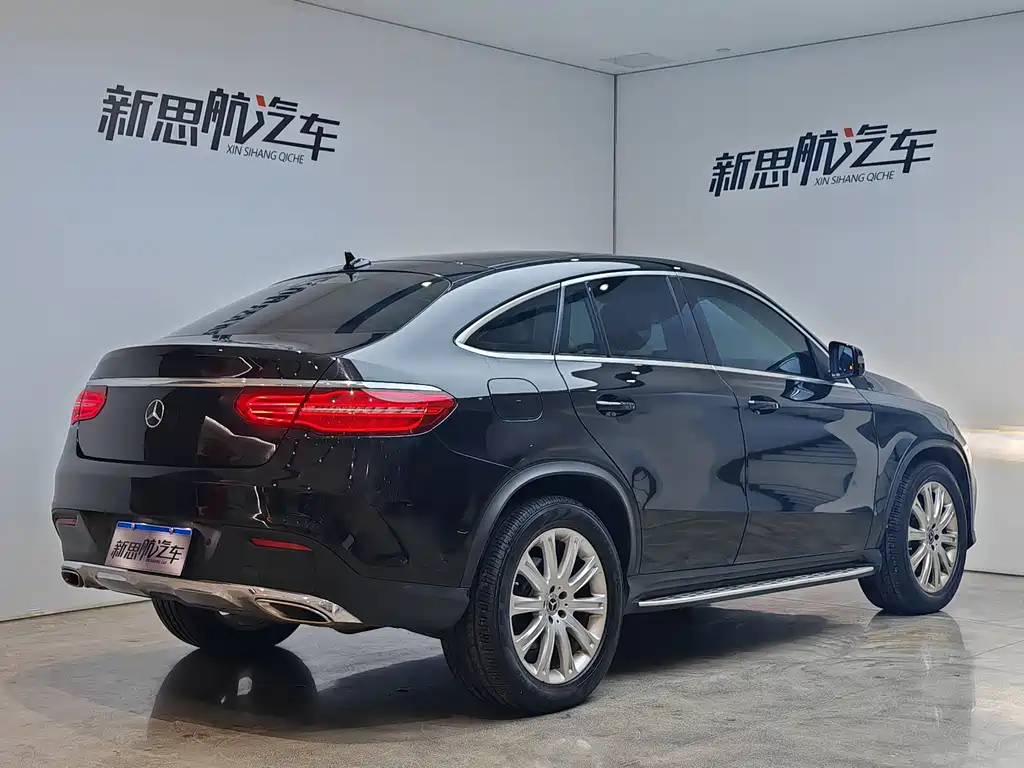 Mercedes-Benz Mercedes-Benz GLE Coupe 2018 GLE 320 4MATIC Coupé SUV 2019 - thumbnail 6