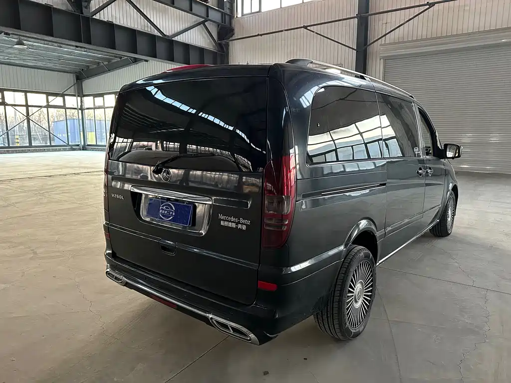 Mercedes-Benz Viano 2011 2.5L Luxury Edition 2011 - thumbnail 5