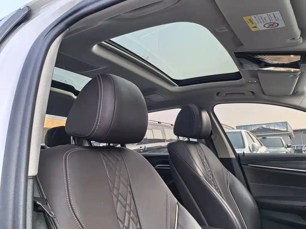 BMW BMW 5 Series 2019 530Li Leading Model Luxury Package 2019 - thumbnail 7