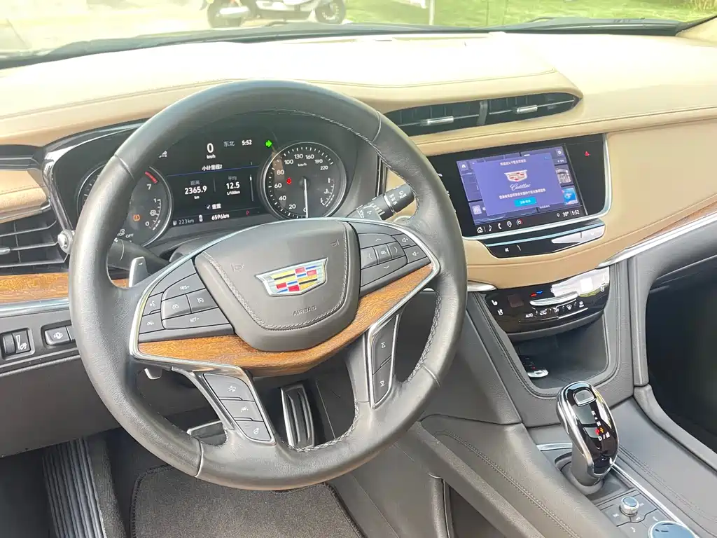Cadillac Cadillac XT5 2022 2.0T AWD Platinum Edition 2025 - thumbnail 5