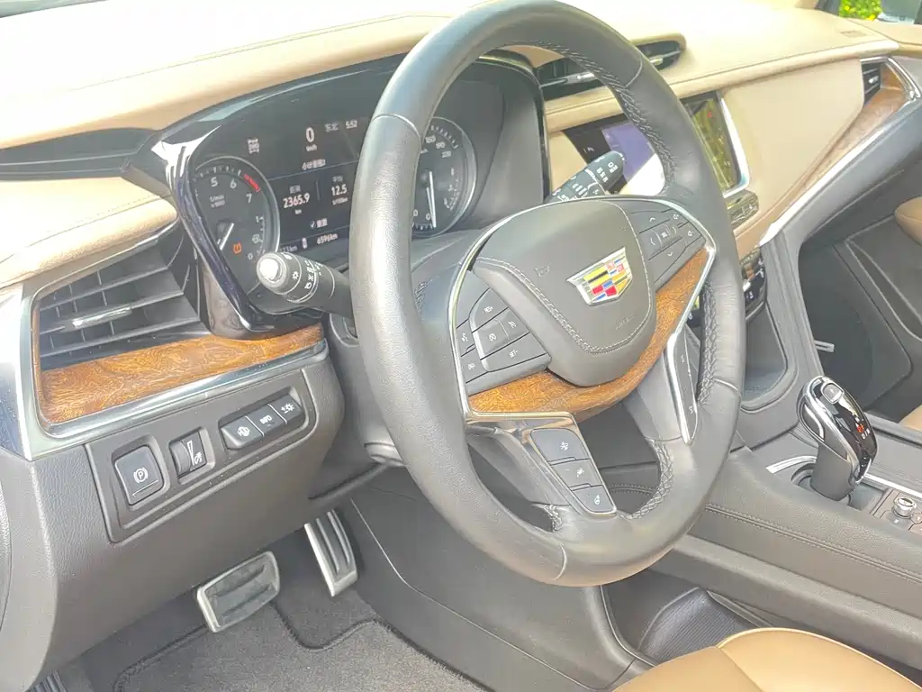 Cadillac Cadillac XT5 2022 2.0T AWD Platinum Edition 2025 - thumbnail 6