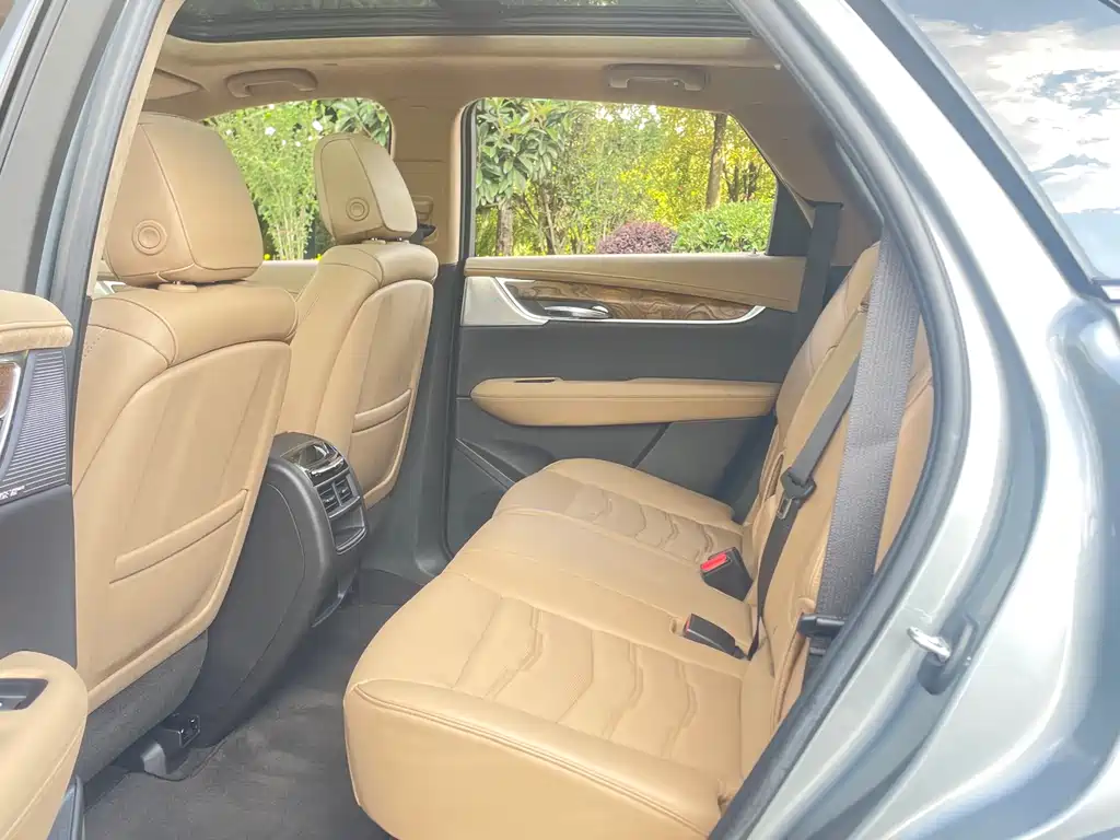 Cadillac Cadillac XT5 2022 2.0T AWD Platinum Edition 2025 - thumbnail 7