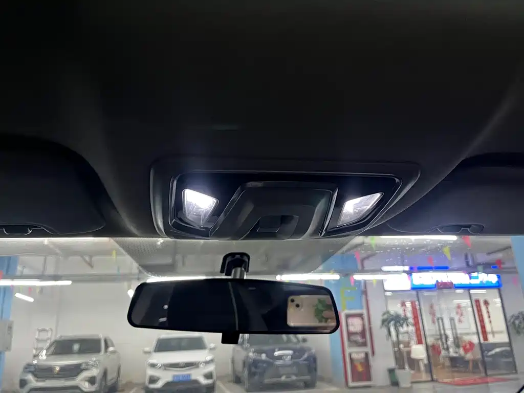 Changan Yida 2023 Blue Whale NE 1.5T GDI DCT Comfort Edition 2023 - thumbnail 15