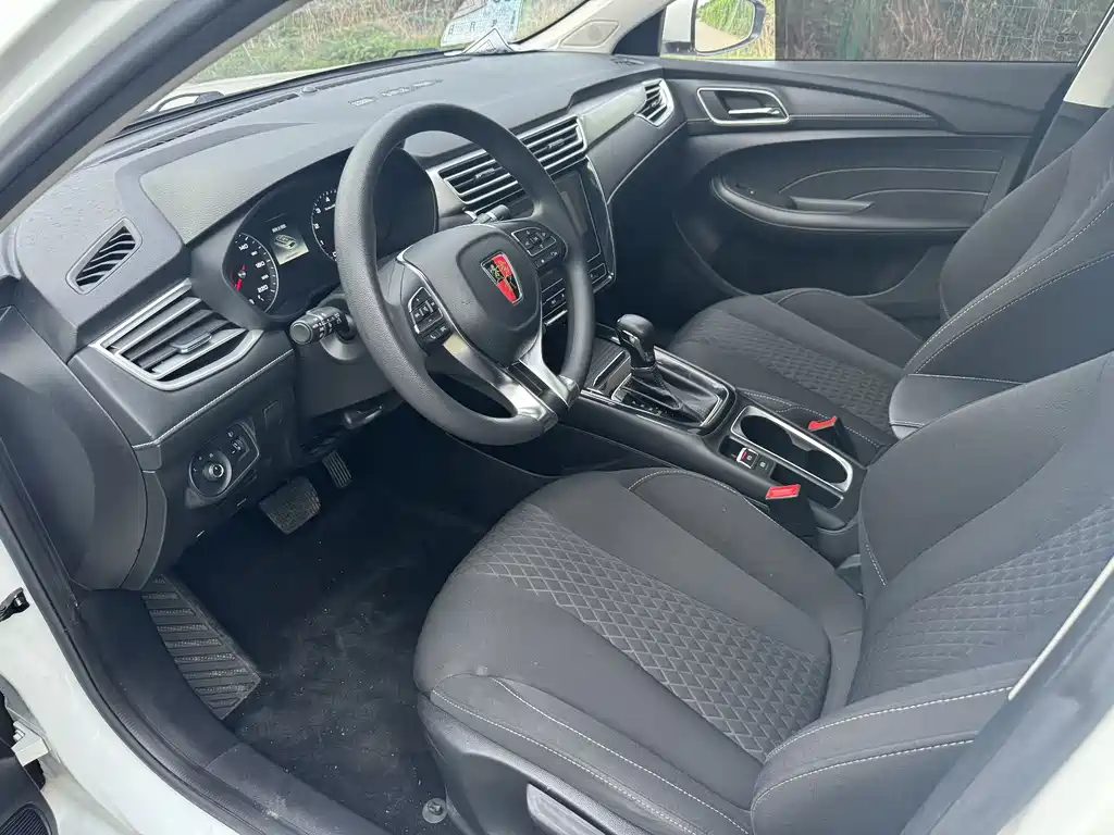 Roewe Roewe i5 2020 1.5L Automatic 4G Connected Luxury Edition 2020 - thumbnail 10