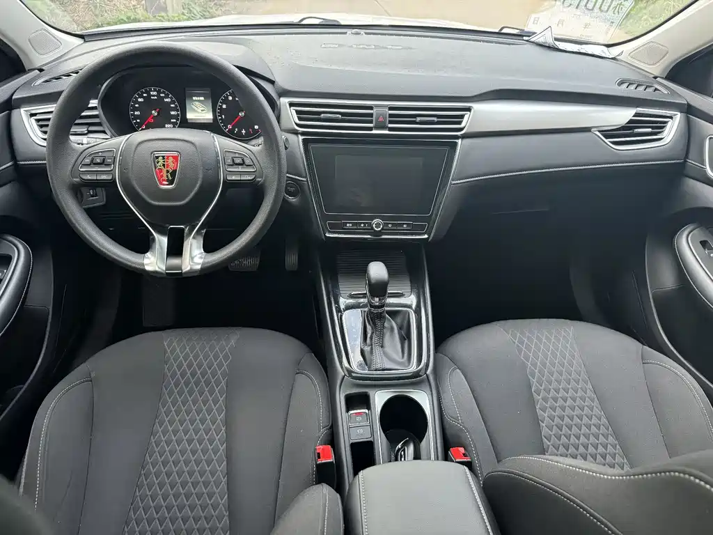 Roewe Roewe i5 2020 1.5L Automatic 4G Connected Luxury Edition 2020 - thumbnail 12
