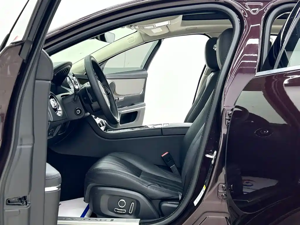 Jaguar Jaguar XJ 2018 XJL 3.0 SC RWD Luxury Business Edition 2019 - thumbnail 5