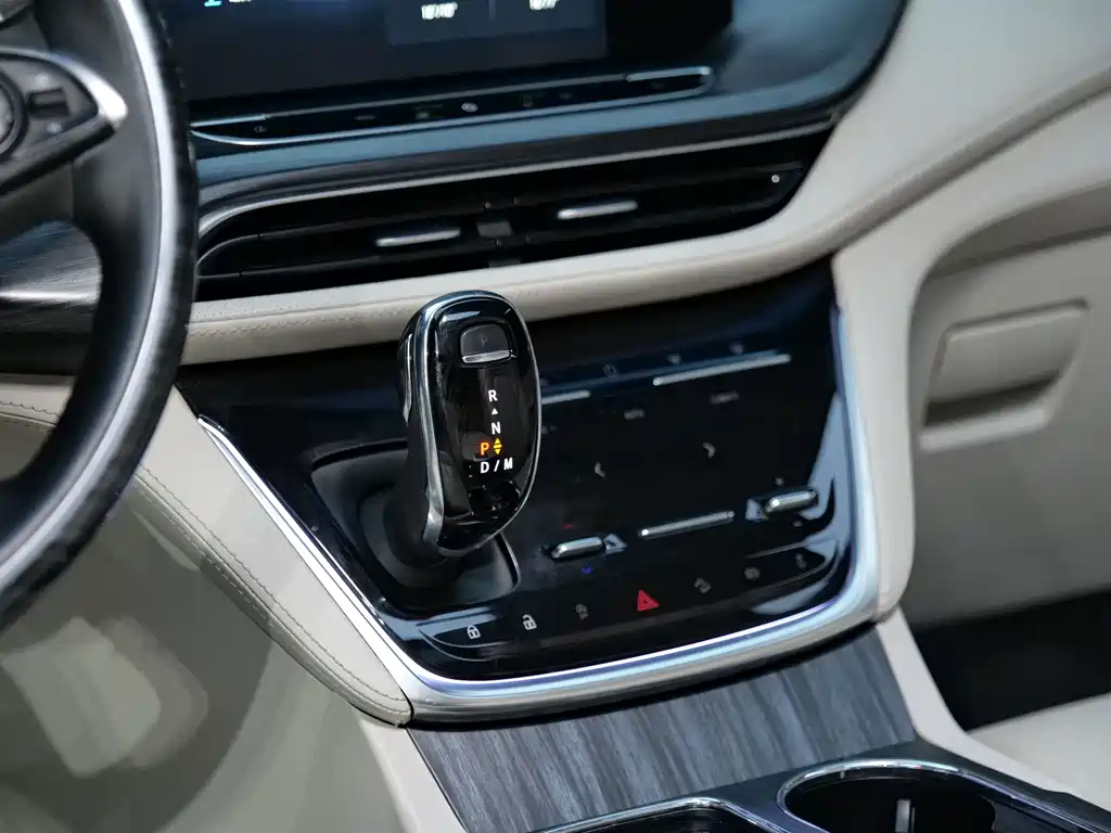 Buick Buick GL8 2022 ES Landmark 653T Comfort Edition 2023 - thumbnail 9