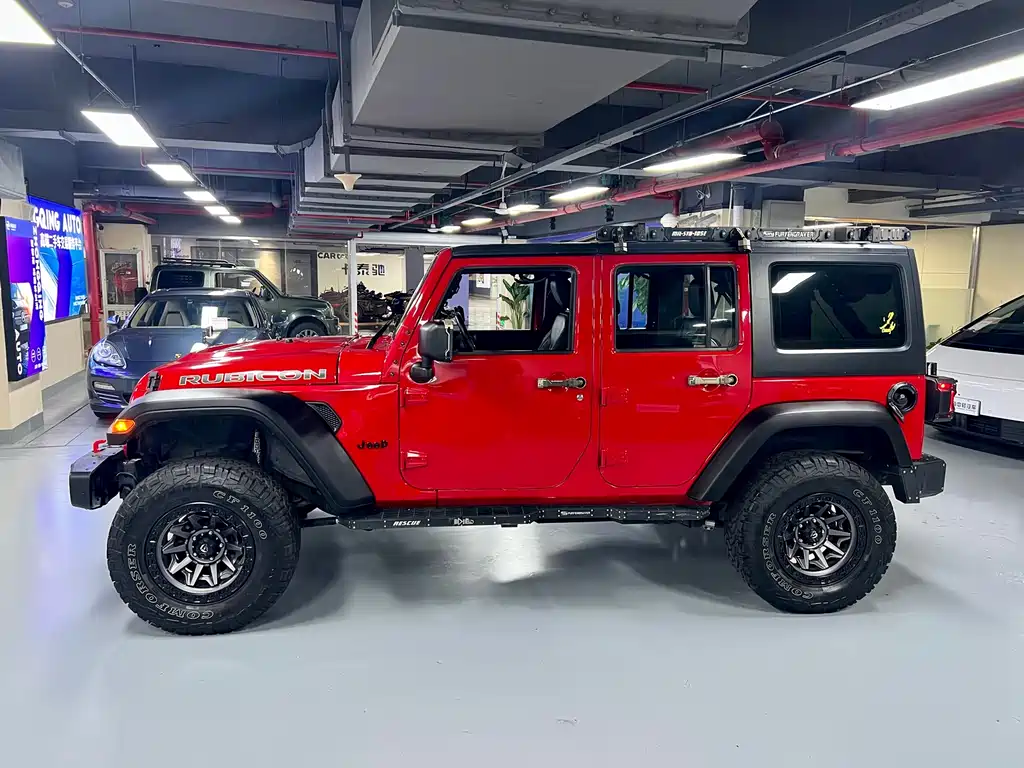 Jeep Jeep Wrangler 2017 3.6L Rubicon Unlimited Sahara Edition 2019 - thumbnail 3