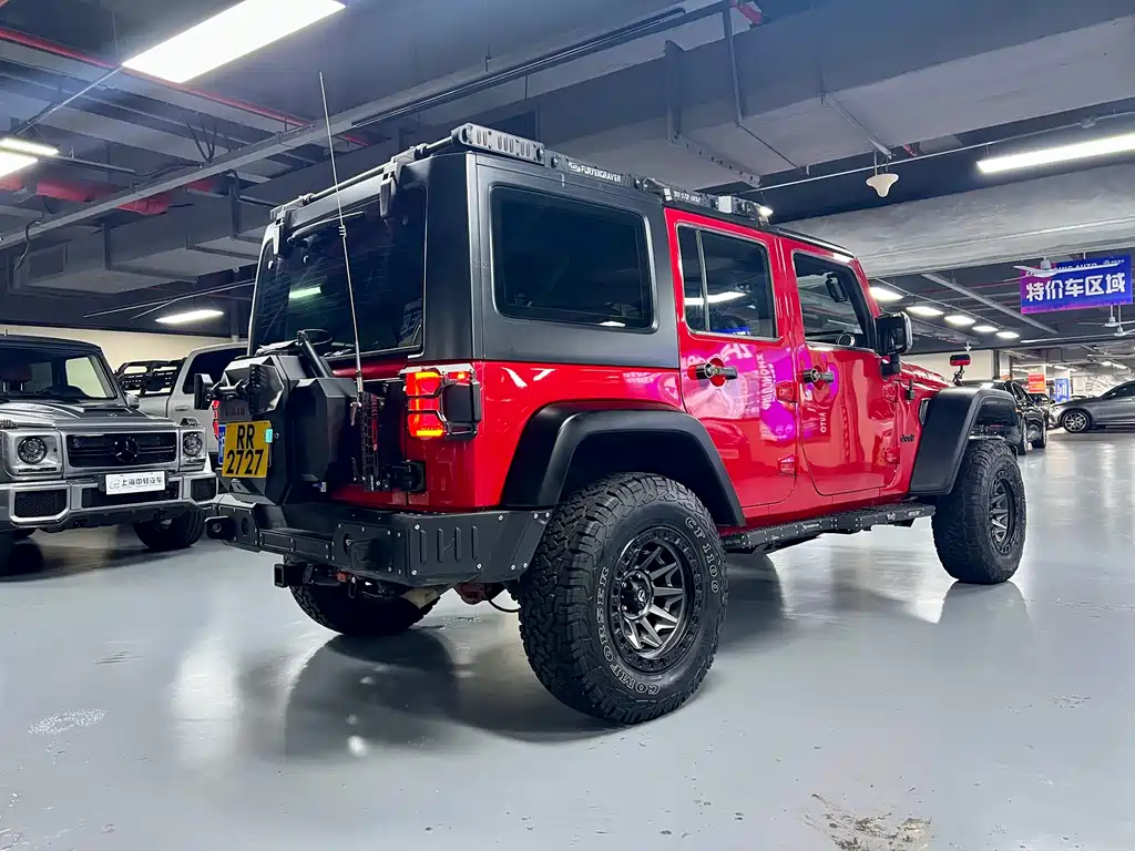 Jeep Jeep Wrangler 2017 3.6L Rubicon Unlimited Sahara Edition 2019 - thumbnail 5