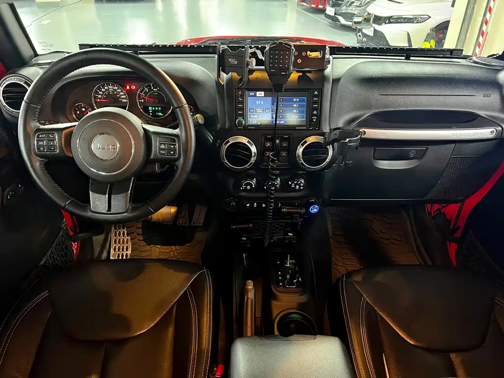Jeep Jeep Wrangler 2017 3.6L Rubicon Unlimited Sahara Edition 2019 - thumbnail 7