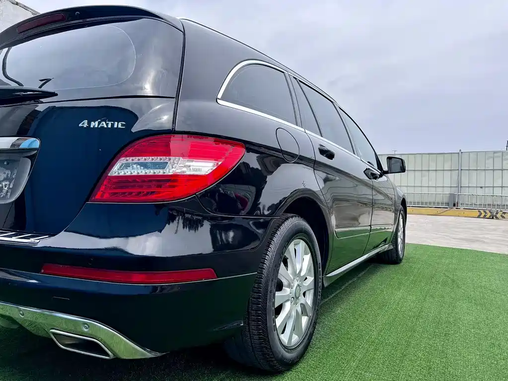 Mercedes-Benz Mercedes-Benz R-Class 2011 R 300 L Luxury 2012 - thumbnail 8