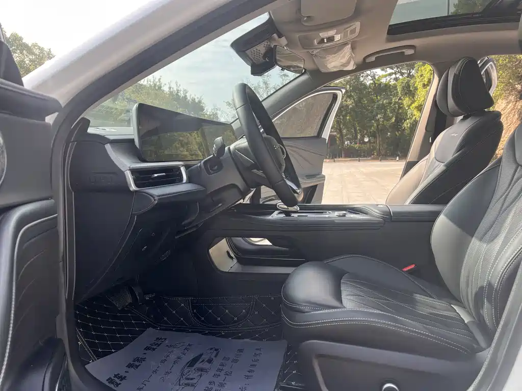 Chery Arrizo 8 2025 1.6T DCT Rui 2025 - thumbnail 5
