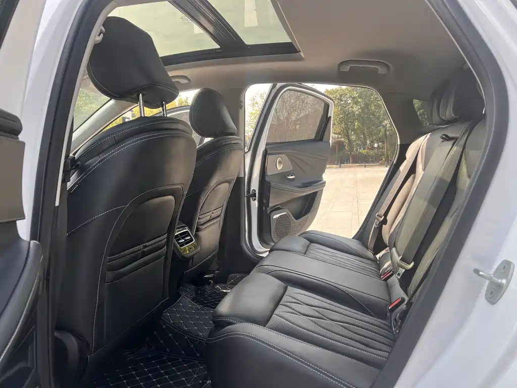 Chery Arrizo 8 2025 1.6T DCT Rui 2025 - thumbnail 6