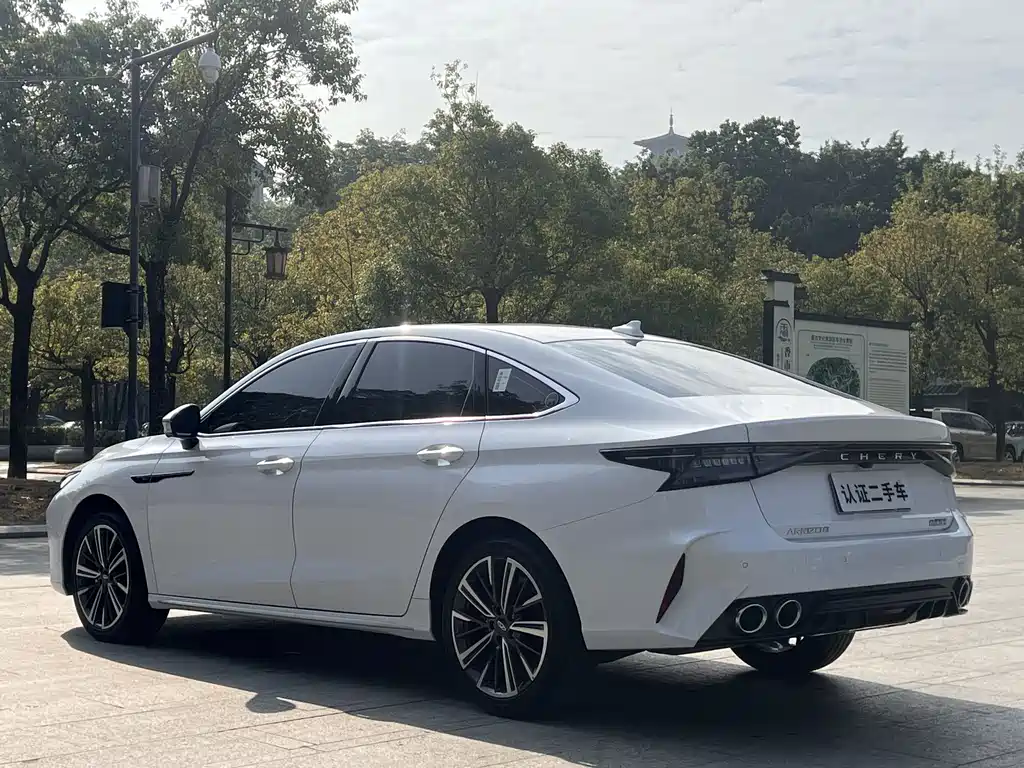 Chery Arrizo 8 2025 1.6T DCT Rui 2025 - thumbnail 9