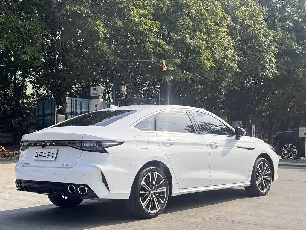 Chery Arrizo 8 2025 1.6T DCT Rui 2025 - thumbnail 11