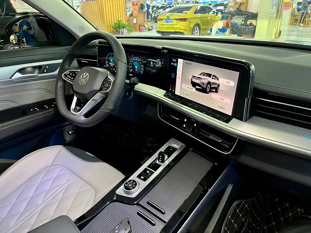 Volkswagen Lantu 2023 380TSI AWD R-Line Touring Edition 2023 - thumbnail 16