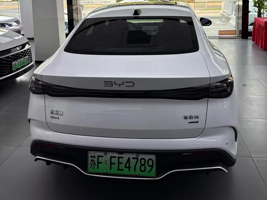 BYD BYD Seal 06 2025 DM-i Intelligent Driving Version 120km Premium Model 2025 - thumbnail 4