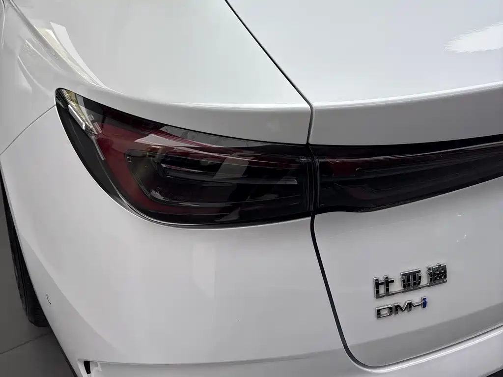 BYD BYD Seal 06 2025 DM-i Intelligent Driving Version 120km Premium Model 2025 - thumbnail 6