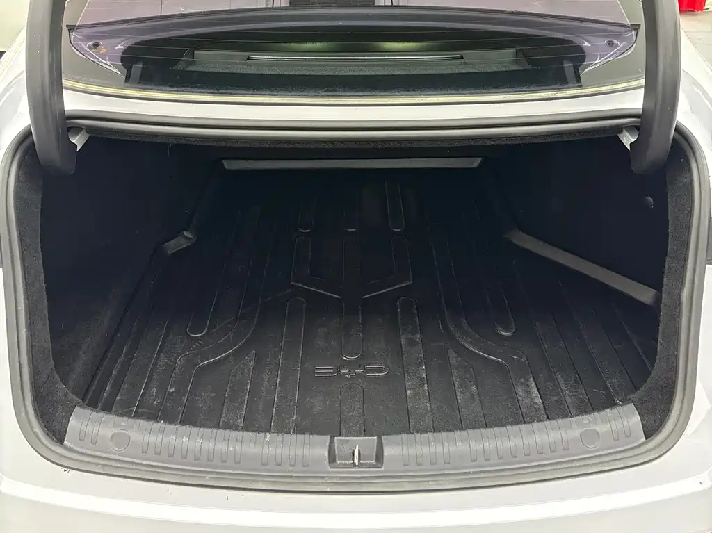 BYD BYD Seal 06 2025 DM-i Intelligent Driving Version 120km Premium Model 2025 - thumbnail 15