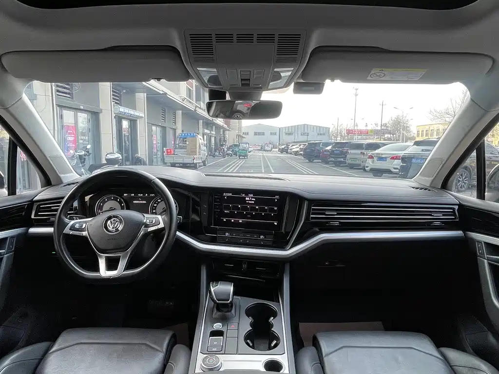 Volkswagen Volkswagen Touareg 2019 2.0TSI Navigation Edition China VI 2020 - thumbnail 12