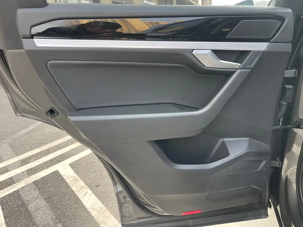 Volkswagen Volkswagen Touareg 2019 2.0TSI Navigation Edition China VI 2020 - thumbnail 24