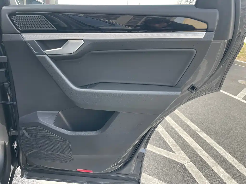 Volkswagen Volkswagen Touareg 2019 2.0TSI Navigation Edition China VI 2020 - thumbnail 25