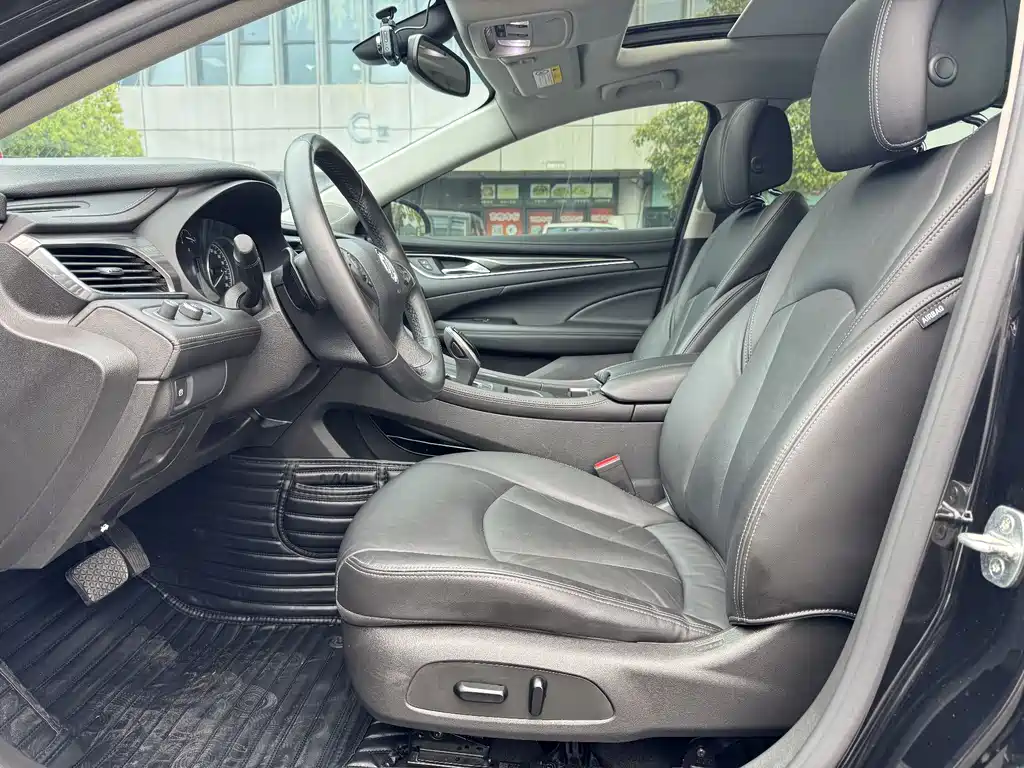 Buick Buick LaCrosse 2019 28T Luxury Edition 2019 - thumbnail 4