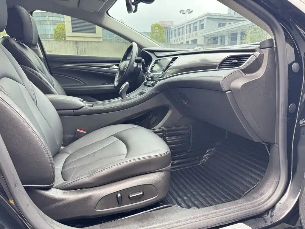 Buick Buick LaCrosse 2019 28T Luxury Edition 2019 - thumbnail 9
