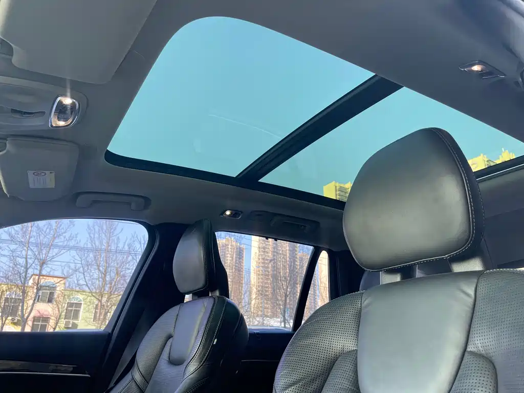 Volvo Volvo XC90 2015 T6 Momentum 5-seater 2016 - thumbnail 18