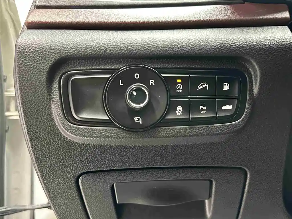 GAC Trumpchi GAC Trumpchi GS8 2017 320T AWD Luxury Intelligent Connectivity Version (Seven Seats) 2017 - thumbnail 13