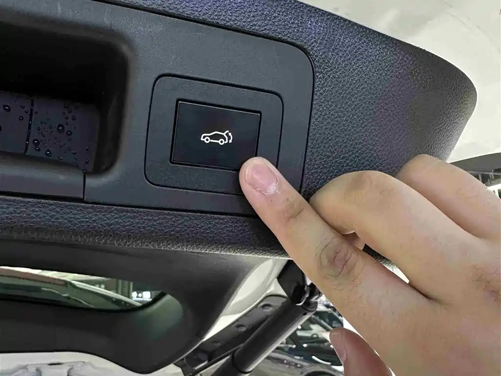 GAC Trumpchi GAC Trumpchi GS8 2017 320T AWD Luxury Intelligent Connectivity Version (Seven Seats) 2017 - thumbnail 19